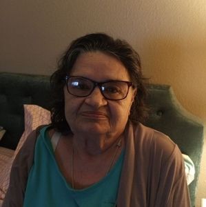 Meet your Posher, Edith